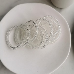 Vente en gros en vrac <span class=keywords><strong>de</strong></span> <span class=keywords><strong>fil</strong></span> <span class=keywords><strong>de</strong></span> téléphone original sans trace bouclé <span class=keywords><strong>de</strong></span> haute qualité bandes élastiques pour bébé noir chouchous pour <span class=keywords><strong>cheveux</strong></span> queue <span class=keywords><strong>de</strong></span> cheval pour fille femmes - Product Image 3