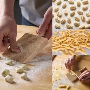 Tabla de Madera Pequeña Hecha a Mano para Desbastar Masa, Pala Natural para Pasta y Gnocchi - Product Image 3