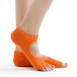 थोक बैकलेस पांच-पैर वाला योग पतली गैर-पर्ची फर्श मोजे शरद ऋतु के पसीने को अवशोषित करने वाले योग मोजे - Product Image 1