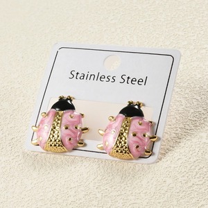 1 par de encantadores pendientes chapados en oro con forma de mariquita, pendientes de acero inoxidable con forma de escarabajo para mujeres y niñas, regalos de joyería de moda resistentes al agua - Product Image 3