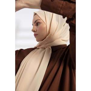 Pañuelo de Chifón para Mujer, Color Beige Liso, Teñido, de Viscosa - Product Image 4