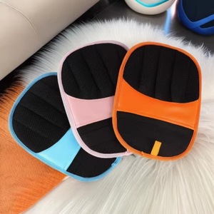 ถุงมือกำจัดขนสัตว์เลี้ยงเคกวง ทรงกลม ทำจากโพลีเอสเตอร์ สีฟ้า ชมพู ส้ม แดง สำหรับสุนัขขนาดกลาง - Product Image 1