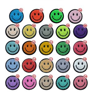 Patch Ricamate Sorriso Personalizzate da 55mm di Diametro per Cappelli e <span class=keywords><strong>Abbigliamento</strong></span>, Applicazione a Caldo su Asciugamani e Tessuti - Product Image 1