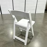 Chaise pliante en résine blanche pour hôtel et extérieur, idéale pour les événements Wimbledon, les mariages et les locations