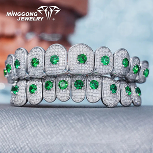 Personnalisé 925 Argent Hip-Hop Fine Jewelry Vert VVS Moissanite Diamant Brilliant Cut Grills Gemstone Grillz pour les Dents - Product Image 1