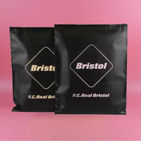 Sac en plastique transparent givré avec fermeture éclair, personnalisable avec logo, pour emballage de chaussettes et vêtements, par Unione Free Custom Design