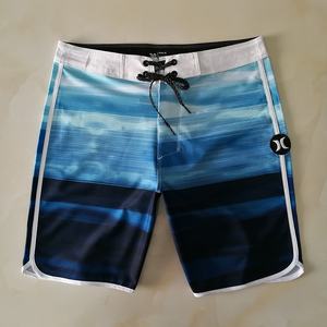 Venta al por mayor de pantalones cortos elásticos de 4 vías personalizados de los hombres de secado rápido Surfer Beach Shorts con cintura alta sin tirantes diseño de impresión XL tamaño - Product Image 1