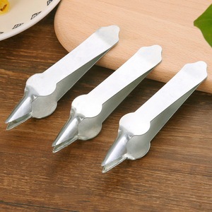 Stainless Steel Pineapple Clip V Shaped Metal Fruit Peeler Household Kitchen Tool For Pineapple Preparation - Product Image 3