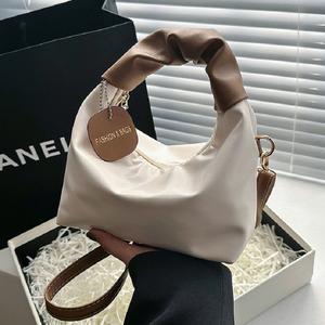 I-0323 Bolso de Mano Elegante para Mujer, Color Sólido, con una Sola Correa, para Uso Diario en Otoño/Invierno/Verano, Material PU, con Cierre - Product Image 1