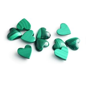 Haute qualité grande taille coeur coupe pierre précieuse Nature's Double Cabochon <span class=keywords><strong>Malachite</strong></span> vert avec <span class=keywords><strong>de</strong></span> bons avantages <span class=keywords><strong>Malachite</strong></span> - Product Image 3