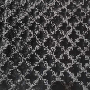 Reciclado 300GSM 3D conejo pila corta bordado esponjoso pila alta tela de felpa pequeño patrón de rosa - Product Image 2