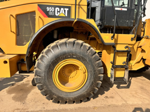 Utilisé pour la chargeuse sur pneus CAT 950GC Caterpillar 950GC efficace avec pelles d'occasion à grande capacité de godet - Product Image 2