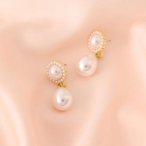 Boucles d'oreilles clous en argent, alliage plaqué or 14 carats, style baroque rétro minimaliste, unisexe, tendance - Product Image 3