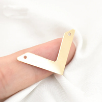 Connecteurs minimalistes en or véritable 14 carats, pendentifs plats en forme de V pour la fabrication de colliers et de bracelets permanents en DIY