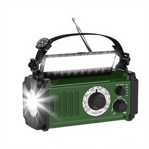Linterna de Emergencia para Exteriores con Carga Solar, Generador Manual, Radio Multifuncional, Alarma SOS para Prevención de Desastres - Product Image 1