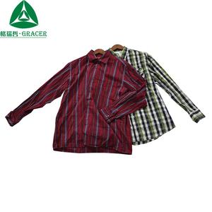 Camicia estiva a maniche lunghe da uomo di seconda mano con scarpe e borse da <span class=keywords><strong>Bulgaria</strong></span> MOQ 45kg - Product Image 2