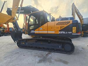 Excavateur Hyundai 225lc-9T d'occasion, beau et bien entretenu, super puissant, vendu à l'usine - Product Image 5