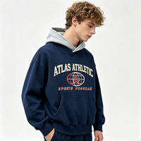 Sweat-shirt à capuche épais Atlas Athletic, effet délavé vintage, capuche contrastante grise, motif graphique programme sportif bleu marine, style streetwear