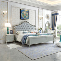 Ensemble de meubles de chambre à coucher de luxe français, style palais antique, bois massif sculpté, lit double en cuir de 1,8 m