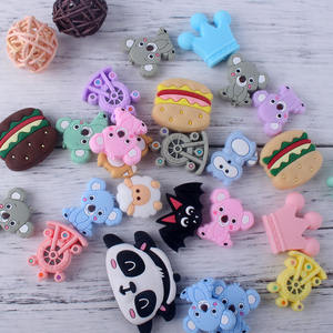 Vente en gros de perles en silicone de qualité alimentaire 3d Cartoon Anime Animal Jouet sucette à mâcher pour bébé Perles focales en silicone pour la fabrication de bijoux à stylo - Product Image 4