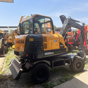 Excavatrice sur pneus Hyundai HX60PRO d'occasion, efficace, à rapport intermédiaire, en promotion - Product Image 3