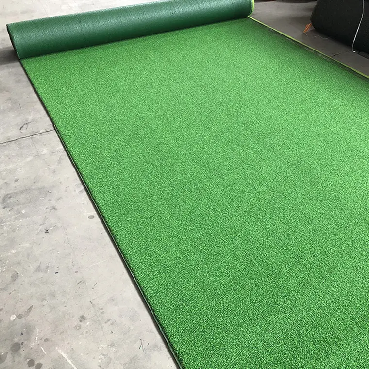 OEM Factory Pp sintetico trapuntato per pavimenti sportivi da giardino Cesped 25mm 30mm 35mm erba artificiale