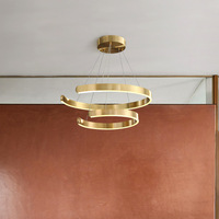 Lustre moderne nordique à 3 anneaux en acrylique doré, télécommande LED dimmable, taille moyenne, CRI 85, 50 000 heures d'éclairage