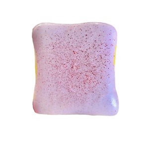 Juguetes Antiestrés de PU Suave de Dos Colores con Forma de Tostada, de Levantamiento Lento, Novedosos Juguetes de Moda Realistas con Forma de Pan para Aliviar el Estrés - Product Image 6
