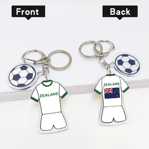 Set de Llaveros de Acrílico con Camisetas de los Jugadores del Equipo, Paquete de Once Jugadores en una Caja de Exhibición - Product Image 1