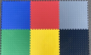 Dalles de sol en PVC à emboîtement avec revêtement UV, résistantes à la décoloration et durables pour les patios extérieurs, les balcons, les garages, texture de surface lisse - Product Image 4
