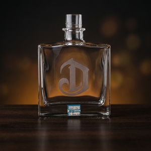 Bouteille en verre carrée transparente de 750 ml pour spiritueux, base lourde, idéale pour la vodka, le whisky, le brandy, la <span class=keywords><strong>tequila</strong></span> - Product Image 2