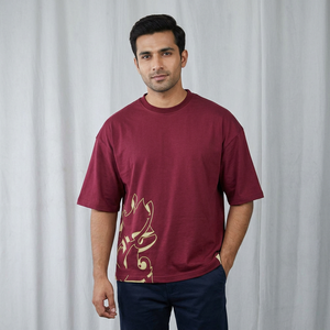 Camiseta Roja de Manga Corta para Hombre con Estampado de Dragón Dorado, Cuello Redondo, Informal, 100% Algodón Jersey, Diseño Serigrafiado en la Parte Delantera FINER THREADS - Product Image 1
