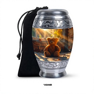Urnes de souvenir de crémation en aluminium d'ours en peluche pour des cendres humaines - Product Image 1