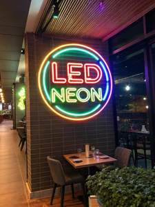 Enseigne au néon personnalisée <span class=keywords><strong>bon</strong></span> <span class=keywords><strong>marché</strong></span>, imperméable, colorée, lettres lumineuses 3D en acrylique, enseigne au néon pour la décoration de fête, de mariage ou d'entreprise - Product Image 5