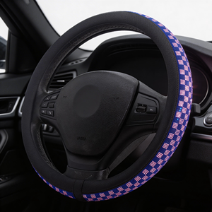 ปลอกหุ้มพวงมาลัยแบบเย็นสบาย หนัง PU ขนสั้น ใช้ได้กับรถทั่วไป ติดตั้งง่าย เรียบลื่นดุจแพรไหม คริสตัล ดีไซน์ตามหลักสรีรศาสตร์ - Product Image 1