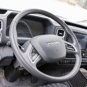 Camion Leggero Isuzu ELF M100 3.5 Tonnellate 4x2 con Cassone Ribaltabile, Euro 6 Diesel, Sistema Telecamera Posteriore, Guida a Sinistra - Product Image 6