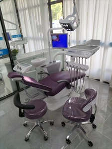 Fauteuil dentaire électrique Zofine Z15 de haute qualité avec positionnement mémoire intégré et revêtement en cuir Nappa - Product Image 4