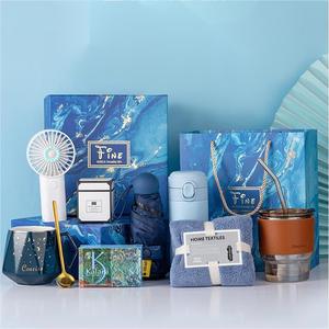 Set regalo Mini Fan regalo per mamma festa della mamma e regalo di nozze nuove idee per aspirapolvere - Product Image 5