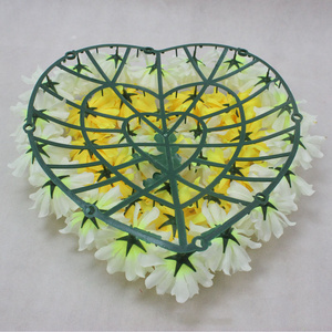 <span class=keywords><strong>Flores</strong></span> de imitación artificiales, guirnalda funeraria de 45cm, con forma de corazón - Product Image 2