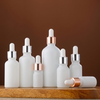 Flacon compte-gouttes blanc personnalisé 5ml 10ml 15ml 20ml 30ml 50ml 100ml avec collier or rose ou argenté pour sérum et huile essentielle