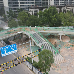 สะพานทางเดินลอยฟ้าทำจากเหล็กแบบแยกส่วนพร้อมดีไซน์ที่ทนลมและไฟ LED - Product Image 5