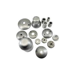 Pièces d'estampage métallique personnalisées avec ébavurage, polissage, passivation, traitement thermique et finition de surface - Product Image 1