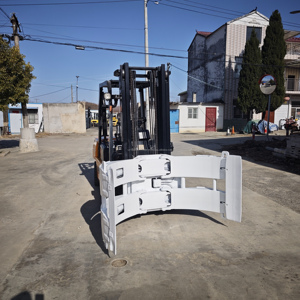 Montacargas Diésel Usado de 3.5 Toneladas de Capacidad, Modelo 2023, Tracción 4x4, Llantas Sólidas, Hangzhou - Product Image 4