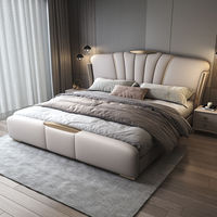 Italienisches Luxus-Stil King Size Bett Neues Modell High-End Doppelbett Weiche Lederpolsterung Extra-Großes Master Polsterbett