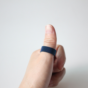 Heiß verkaufter Edelstahl gewebter Netzring, modische Accessoires in fünf Farben, geeignet für Männer und Frauen - Product Image 6
