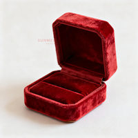 Boîtes d'emballage en carton ondulé vintage rouges vides avec logo personnalisé en relief pour bijoux, montres, bagues en forme de cœur pour demande en mariage