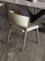 Chaise de salle à manger mobile en cuir haut de gamme avec dossier, design italien minimaliste simple et moderne pour la maison et les restaurants