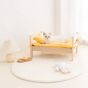 2023 공장 공급 맞춤형 럭셔리 디자인 한국어 편안한 애완 동물 액세서리 나무 작은 강아지 개 고양이 침대