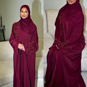 Abaya Roja <span class=keywords><strong>de</strong></span> Lujo con Cuentas 2026, Ropa Islámica para Eid y Ramadán, Abayas Árabes con Hiyab - Product Image 2