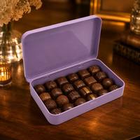 Boîte en étain rectangulaire personnalisée avec couvercle à charnière, conteneur métallique de qualité alimentaire pour l'emballage de chocolats, bonbons et cadeaux